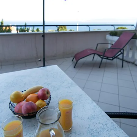 Grzin 公寓 Mošćenička Draga